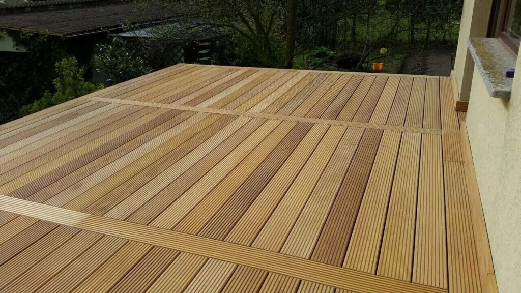 Terrasse aus Holz Profi in Mecklenburg Vorpommern (Rostock, Ostsee, Schwerin Stralsund, Wismar) - Terrasse bauen, Holz, Kosten, bauen lassen, vergrößern, sanieren