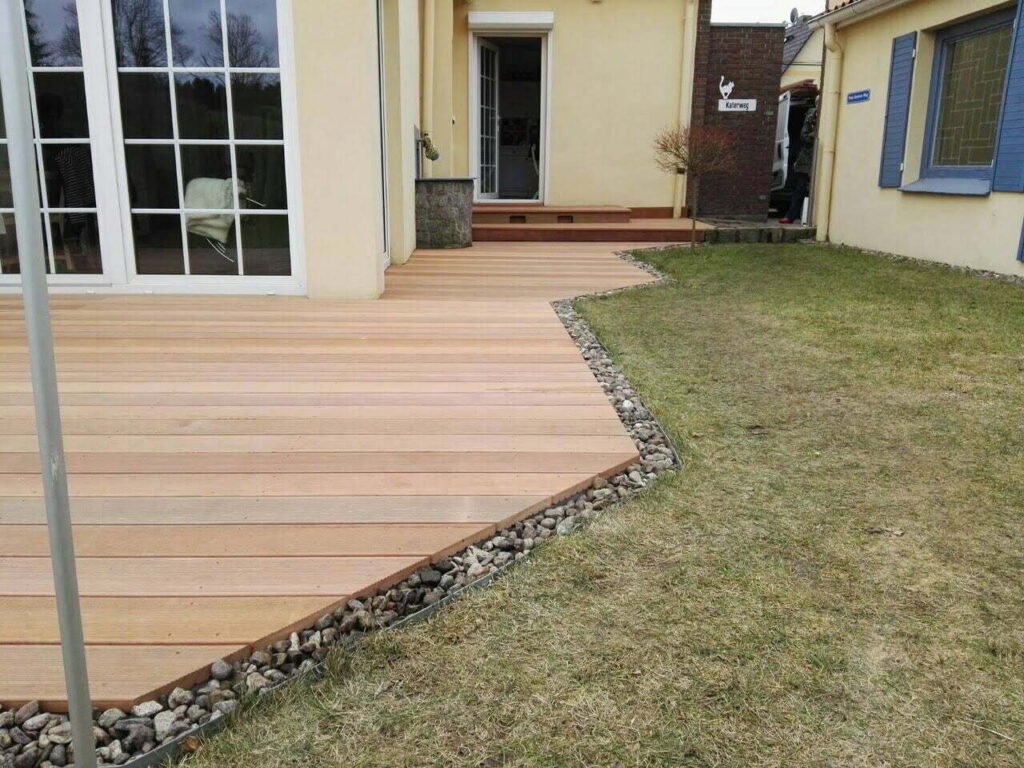 Terrasse aus Holz Profi in Mecklenburg Vorpommern (Rostock, Ostsee, Schwerin Stralsund, Wismar) - Terrasse bauen, Holz, Kosten, bauen lassen, vergrößern, sanieren